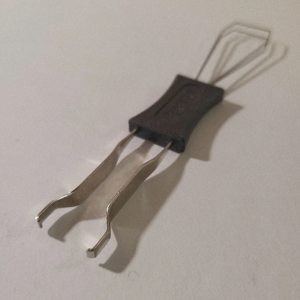 Redragon Wire Keycap Puller for Mechanical Keyboard Switches